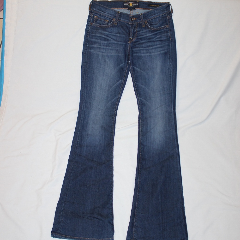 Lucky Brand Charlie Flare  jeans  25x33